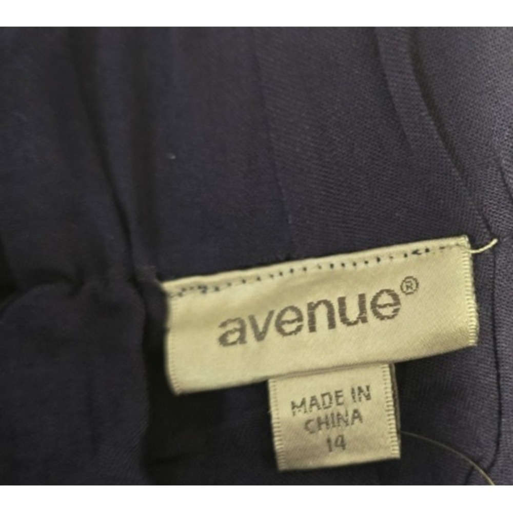 NWT Avenue Short Navy Belt Bow Pockets Stretch Lightweight Coastal Beach Sz 14 - Picture 3 of 9